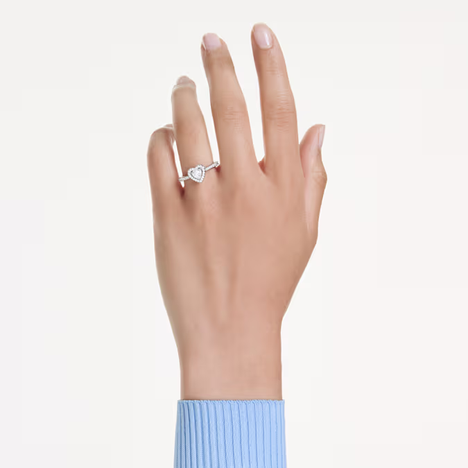 Una Angelic motif ring